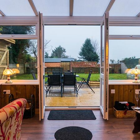 Hot Tub Pet Friendly Luxury Cosy Cottage, Near Withernsea And Patrington Welwick Exteriör bild